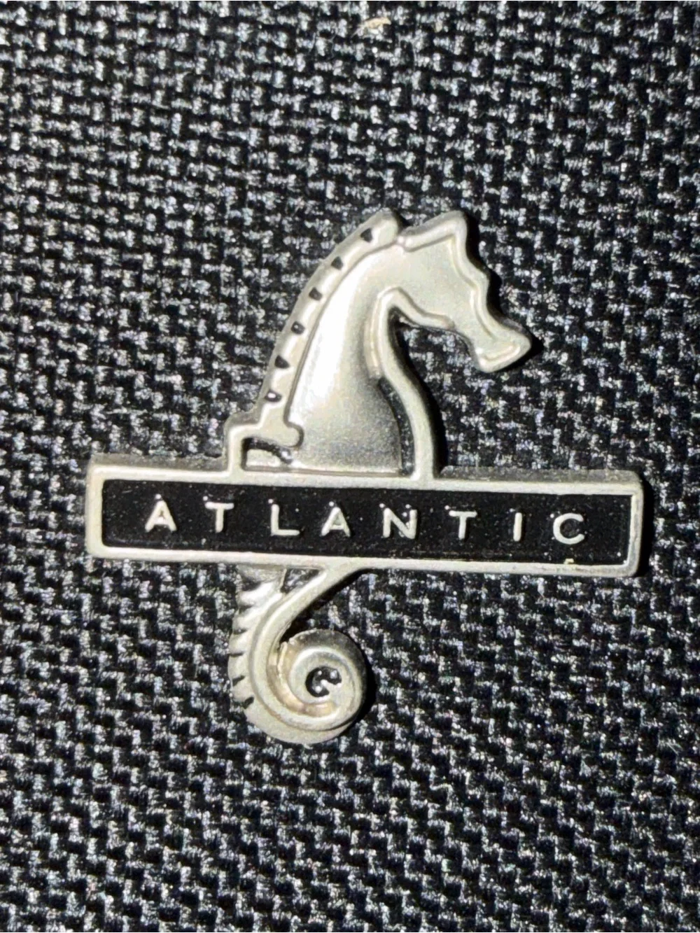 Atlantic Suitcase Luggage Travel Bag With Handle Good Condition Used Pre Owned A